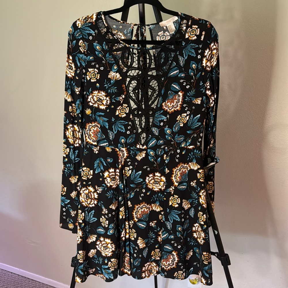Floral Mini Dress S Lace Crochet Deep V Neck Boho Short Cut Out Black Forever 21